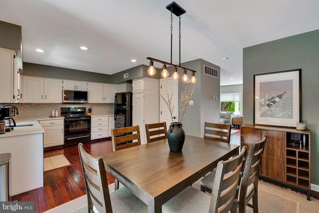 43 EVERGREEN LN, Phoenixville, PA 19460