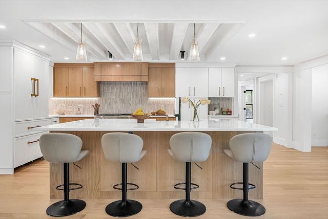 47 Rolling Lane, Needham, MA 02492
