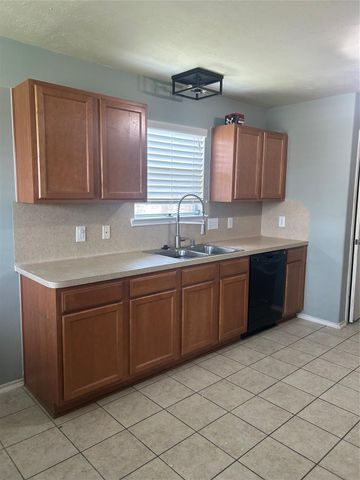 4419 Amaryllis Avenue, Baytown, TX 77521