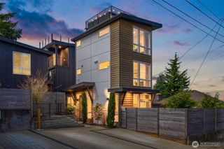 6710 36th Avenue SW #B, Seattle, WA 98126
