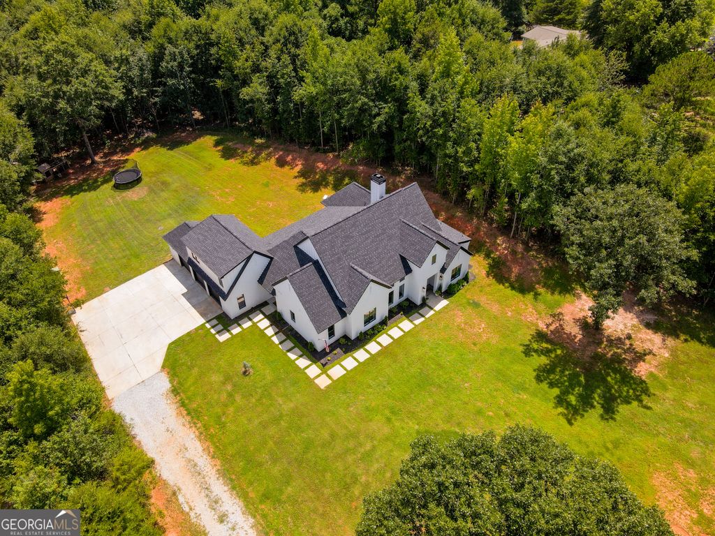 860 W Ridgeway Road, Maysville, GA 30558 — photo 3