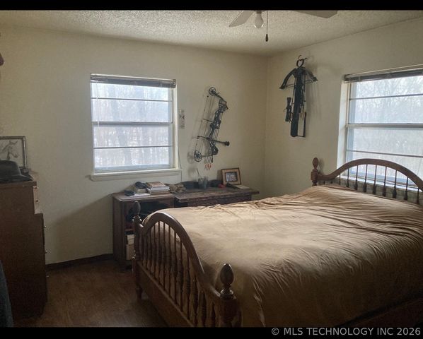 15585 N Lost City Road, Hulbert, OK 74441