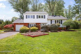 7 Kilmer Drive, Manalapan, NJ 07726