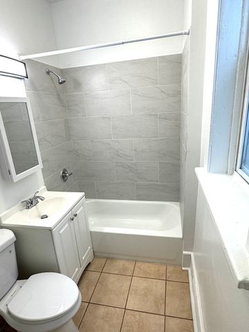 4050 W Hirsch Street 1, Chicago, IL 60651