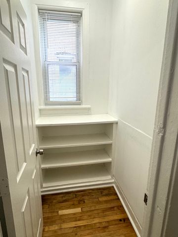 4050 W Hirsch Street 1, Chicago, IL 60651