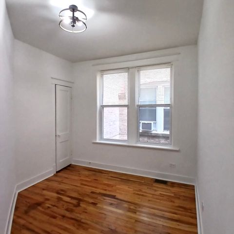 4050 W Hirsch Street 1, Chicago, IL 60651
