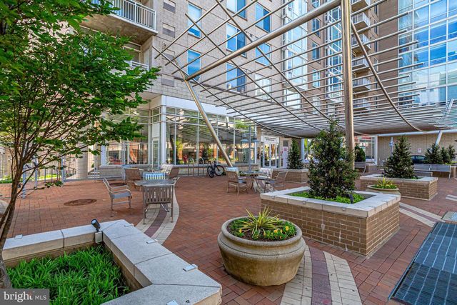 930 Wayne Ave Apt 207, Silver Spring, MD 20910