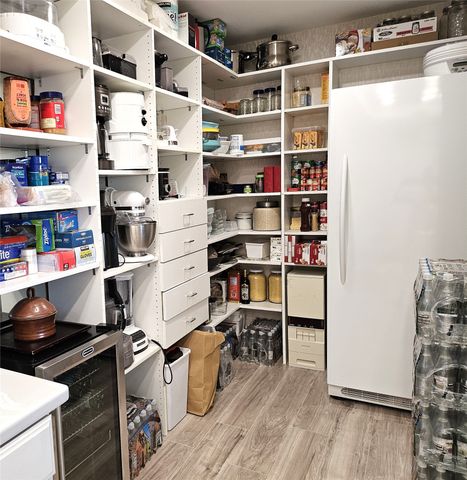 6335 W Northwest Highway 711, Dallas, TX 75225