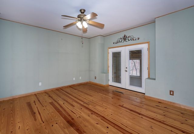 520 Newport Drive, Ellijay, GA 30540