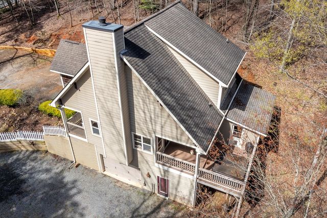 520 Newport Drive, Ellijay, GA 30540