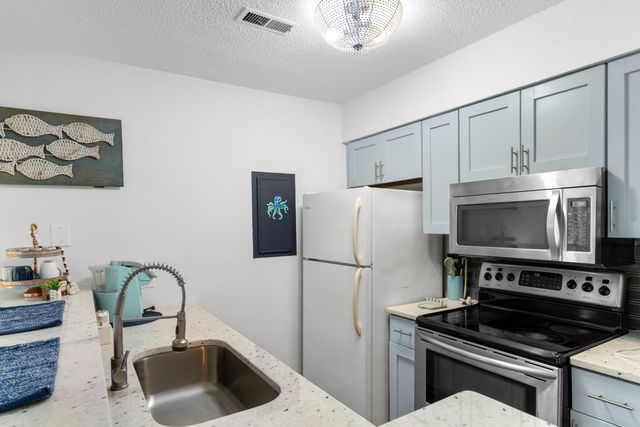 4450 Little River Inn Ln Apt 608, Little River, SC 29566