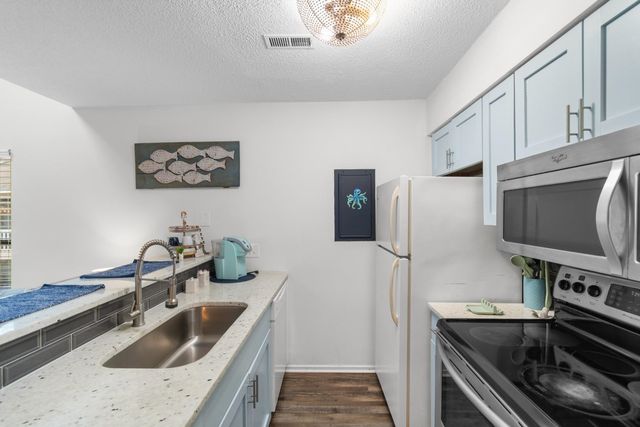 4450 Little River Inn Ln Apt 608, Little River, SC 29566