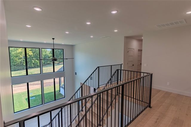 5238 W Weir Road, Fayetteville, AR 72704