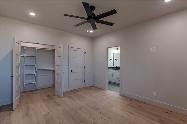 5238 W Weir Road, Fayetteville, AR 72704