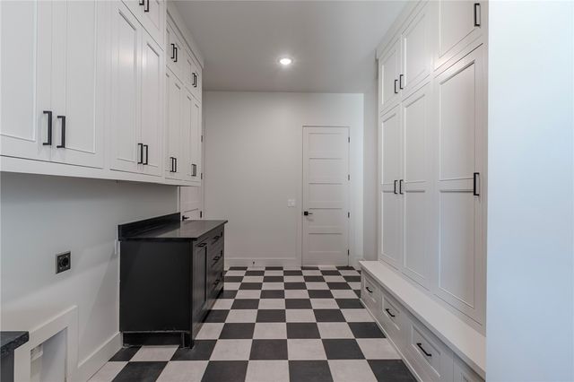 5238 W Weir Road, Fayetteville, AR 72704