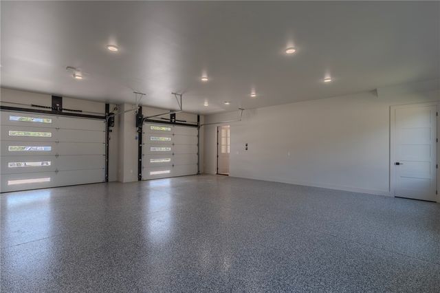5238 W Weir Road, Fayetteville, AR 72704