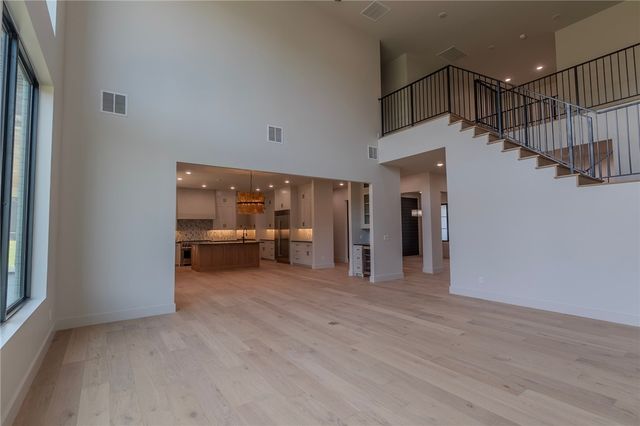 5238 W Weir Road, Fayetteville, AR 72704