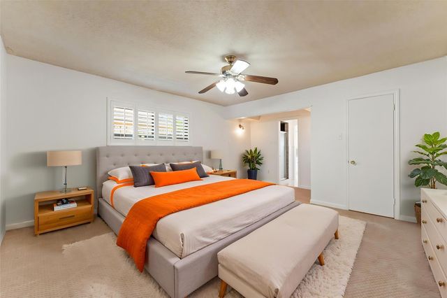983 W Donovan Street, Houston, TX 77091