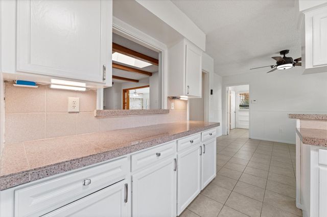 983 W Donovan Street, Houston, TX 77091