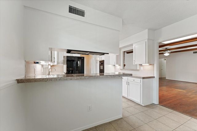 983 W Donovan Street, Houston, TX 77091