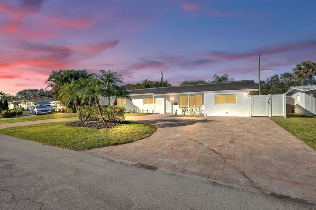 2011 NE 34th Street, Lighthouse Point, FL 33064