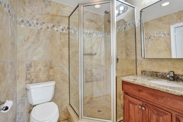 2011 NE 34th Street, Lighthouse Point, FL 33064