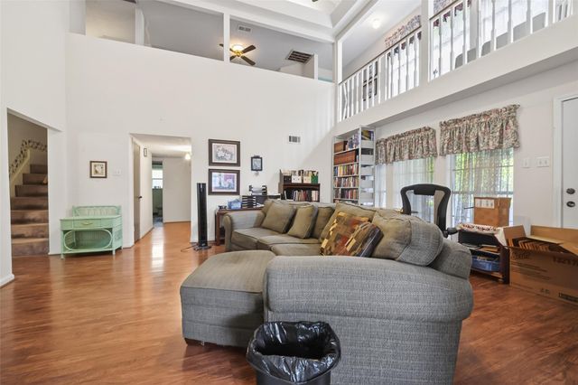 8014 Argentina Street, Jersey Village, TX 77040