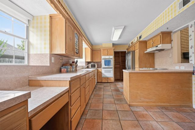 8014 Argentina Street, Jersey Village, TX 77040
