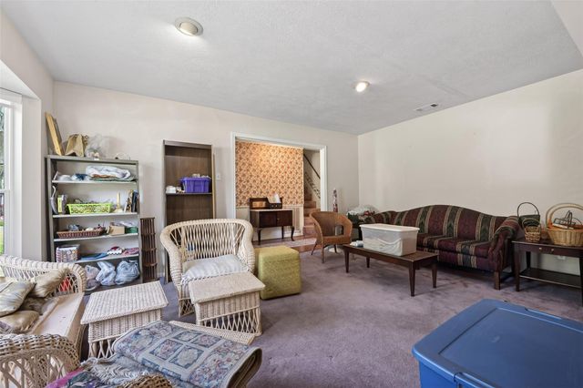 8014 Argentina Street, Jersey Village, TX 77040