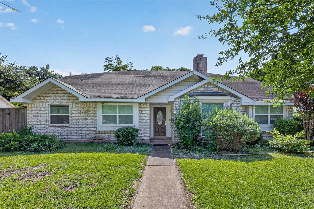 8014 Argentina Street, Jersey Village, TX 77040