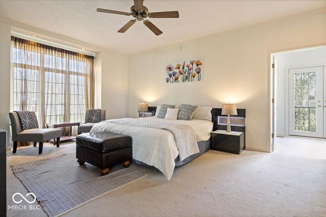 9399 Irishmans Run Lane, Zionsville, IN 46077