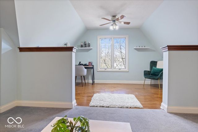 9399 Irishmans Run Lane, Zionsville, IN 46077