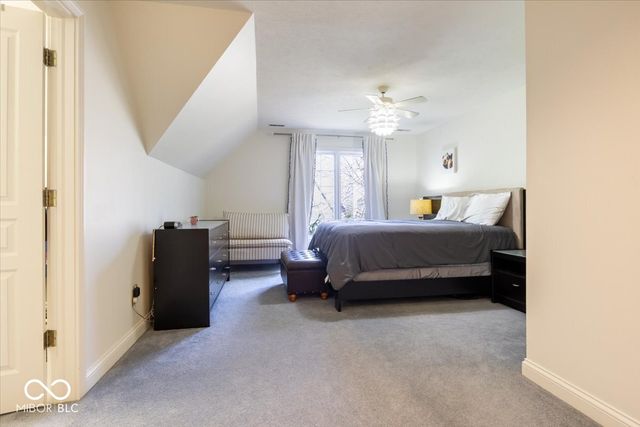 9399 Irishmans Run Lane, Zionsville, IN 46077