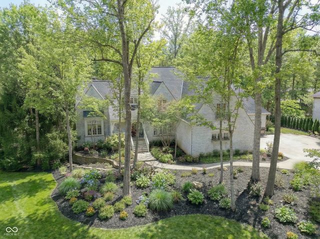 9399 Irishmans Run Lane, Zionsville, IN 46077