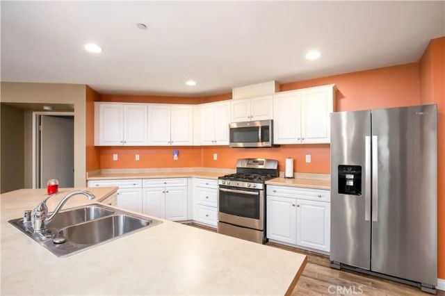 3550 Emerald Lane, Lancaster, CA 93535