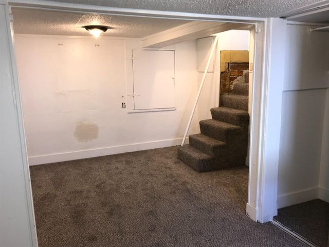 208 Yosemite Avenue, Modesto, CA 95351