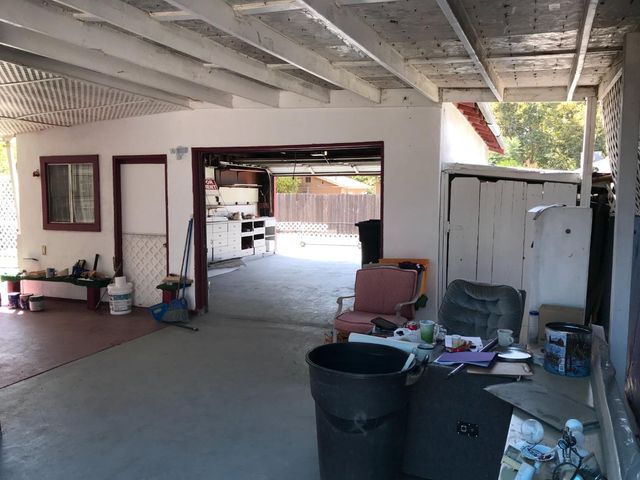 208 Yosemite Avenue, Modesto, CA 95351