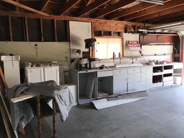 208 Yosemite Avenue, Modesto, CA 95351