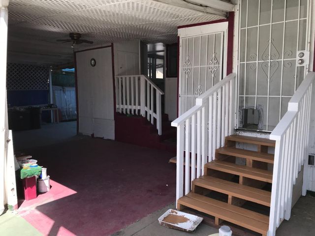208 Yosemite Avenue, Modesto, CA 95351