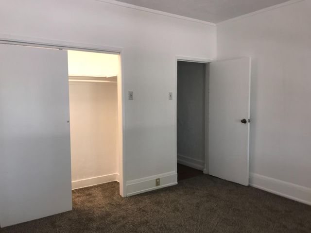 208 Yosemite Avenue, Modesto, CA 95351
