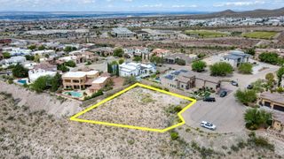 1401 Via Quijano Ln. Lane, El Paso, TX 79912