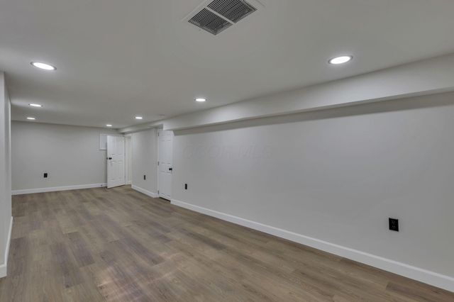 2227 Zollinger Road, Columbus, OH 43221