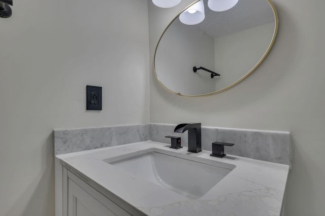 2227 Zollinger Road, Columbus, OH 43221