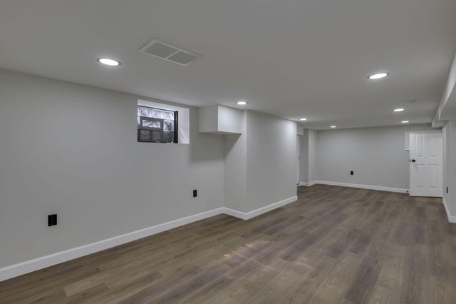 2227 Zollinger Road, Columbus, OH 43221