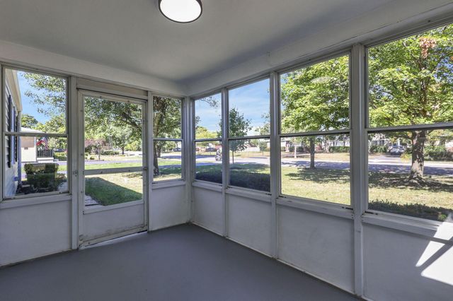 2227 Zollinger Road, Columbus, OH 43221