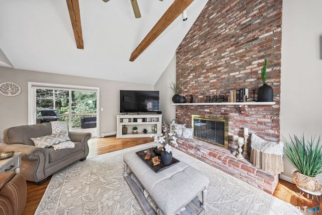 2 Pilgrims Way, New Milford, CT 06755