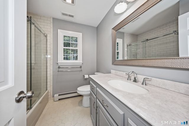 2 Pilgrims Way, New Milford, CT 06755