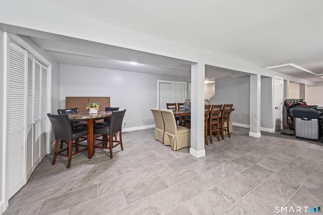 2 Pilgrims Way, New Milford, CT 06755