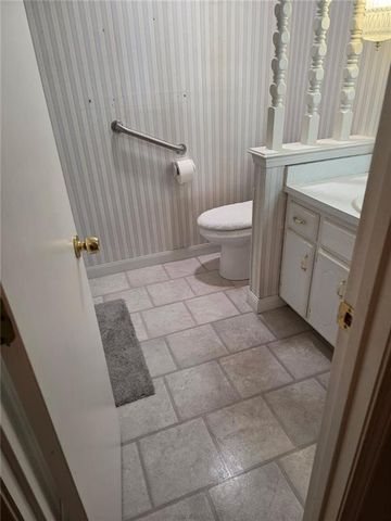 5711 Westgate Street, Shawnee, KS 66216