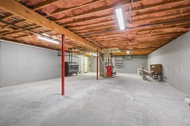 3 Amidon Ave, Amesbury, MA 01913